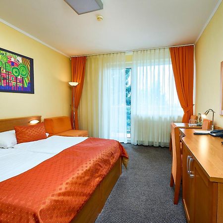 Hotel Sorea Regia Братислава Екстериор снимка