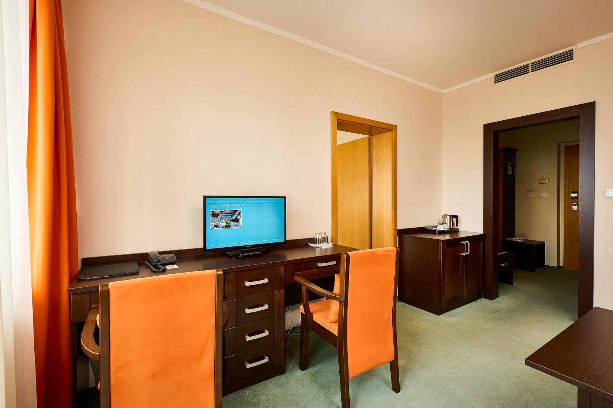 Hotel Sorea Regia Братислава Екстериор снимка