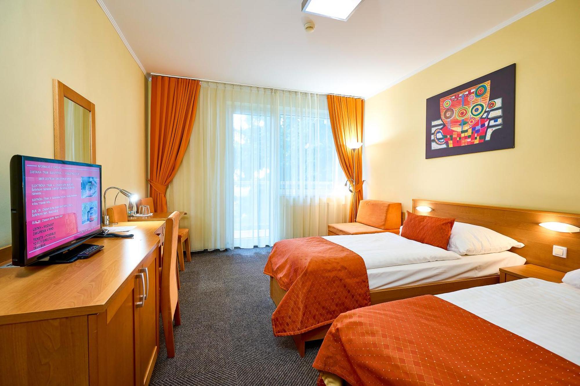 Hotel Sorea Regia Братислава Екстериор снимка