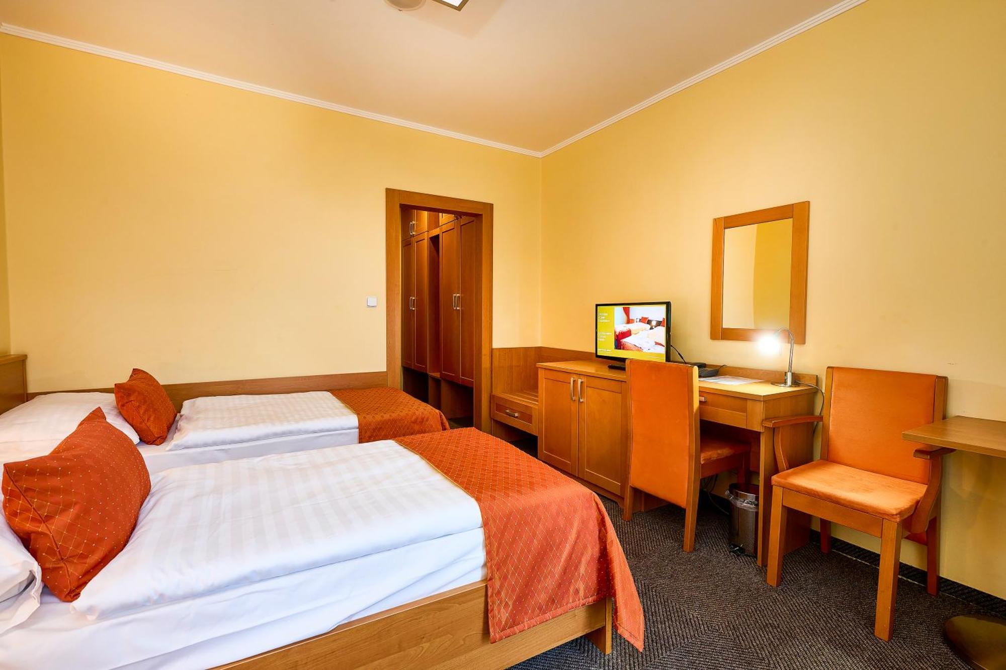 Hotel Sorea Regia Братислава Екстериор снимка