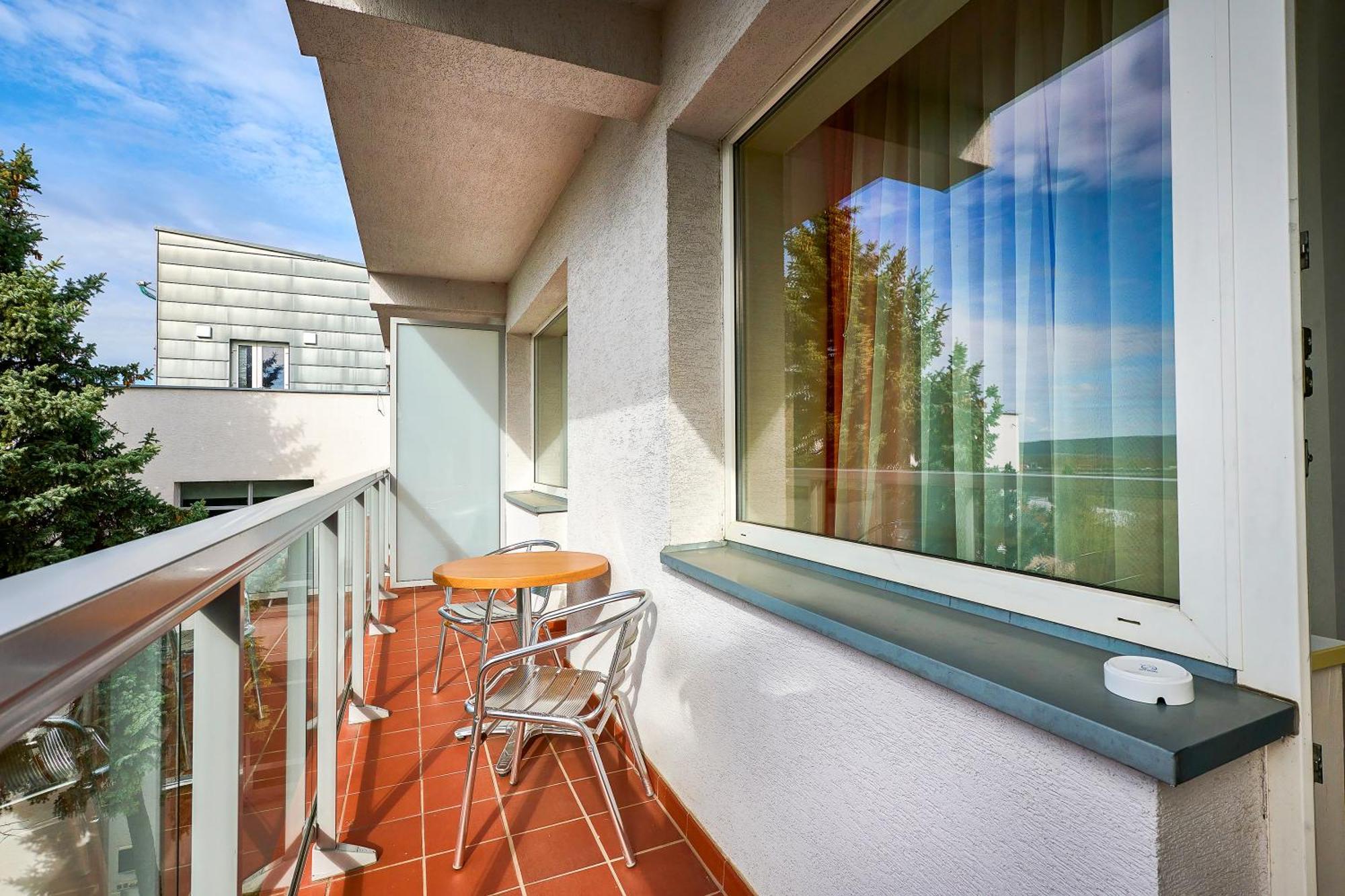 Hotel Sorea Regia Братислава Екстериор снимка