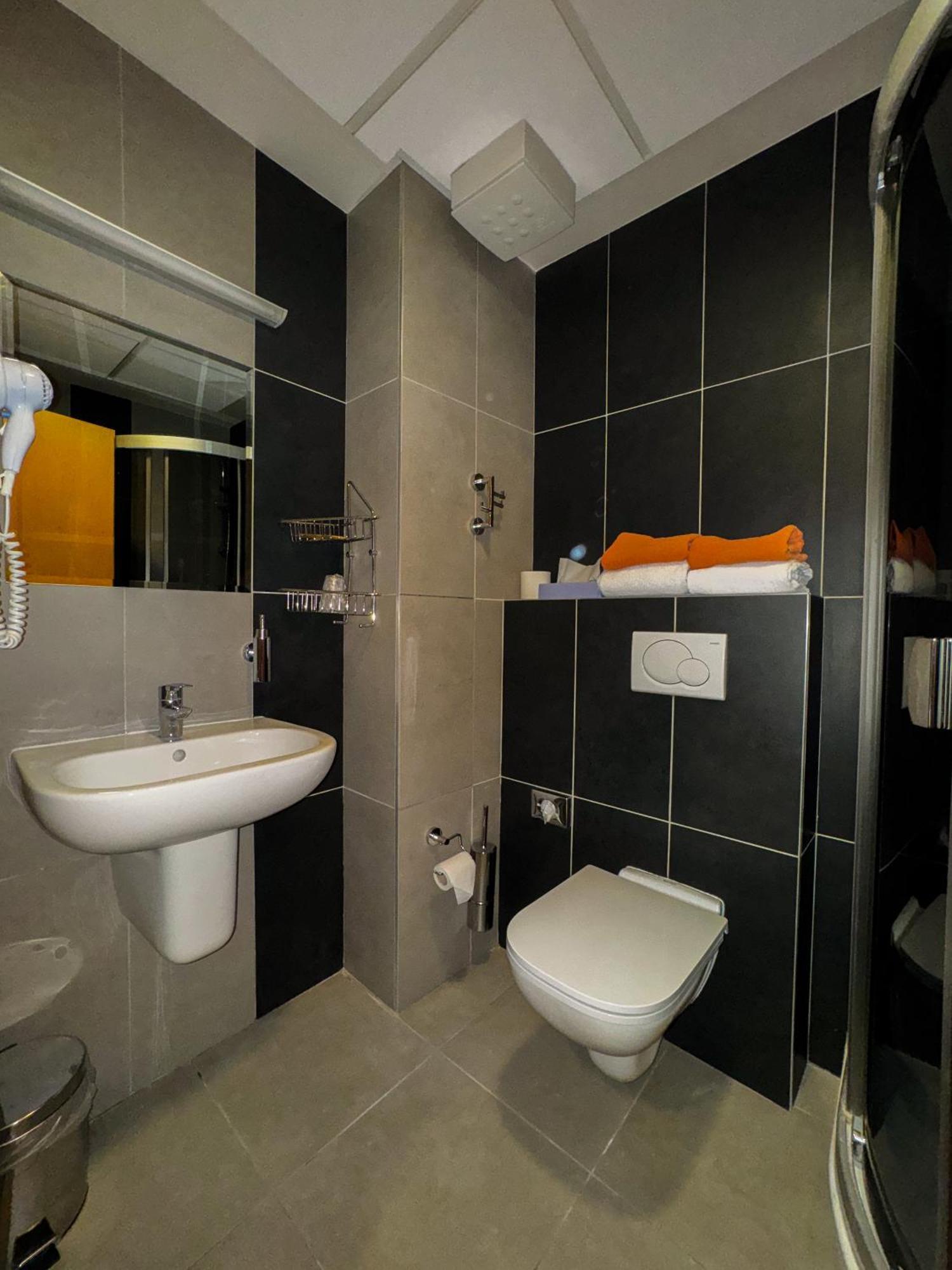 Hotel Sorea Regia Братислава Екстериор снимка