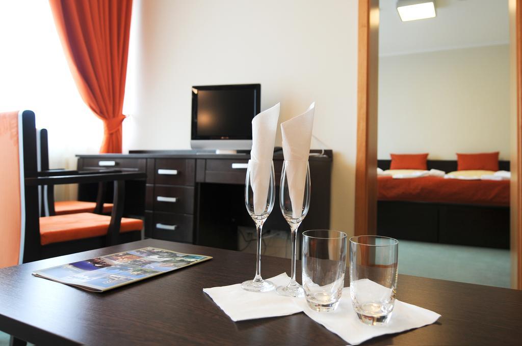 Hotel Sorea Regia Братислава Екстериор снимка